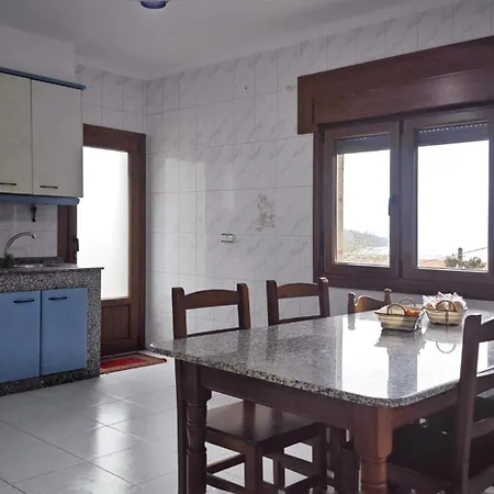 Casa Fenteira Apartment *